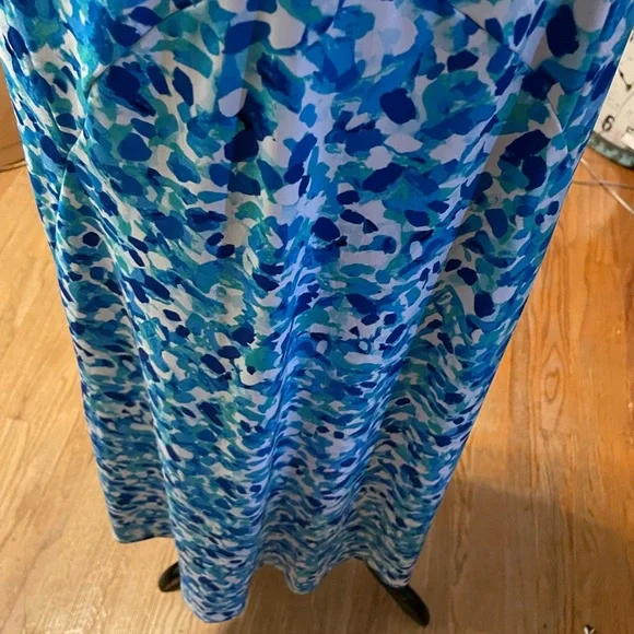 Susan Graver Petite Printed Liquid Knit Maxi Dress Small Petite - Picture 9 of 9